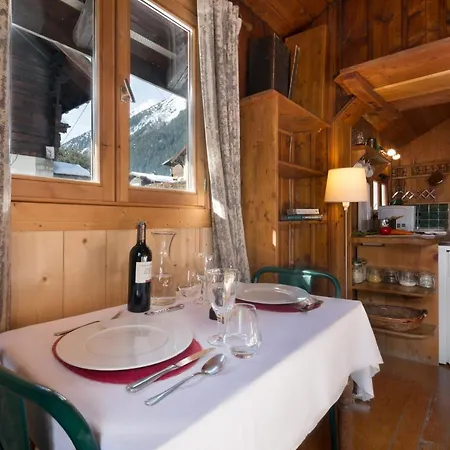 Sleeps 3 Chamonix