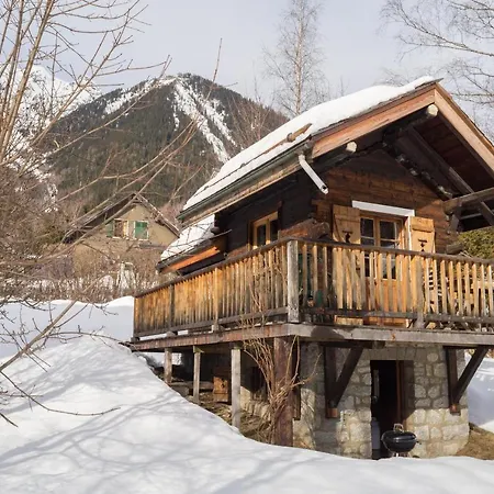 Apartment Sleeps 3 *